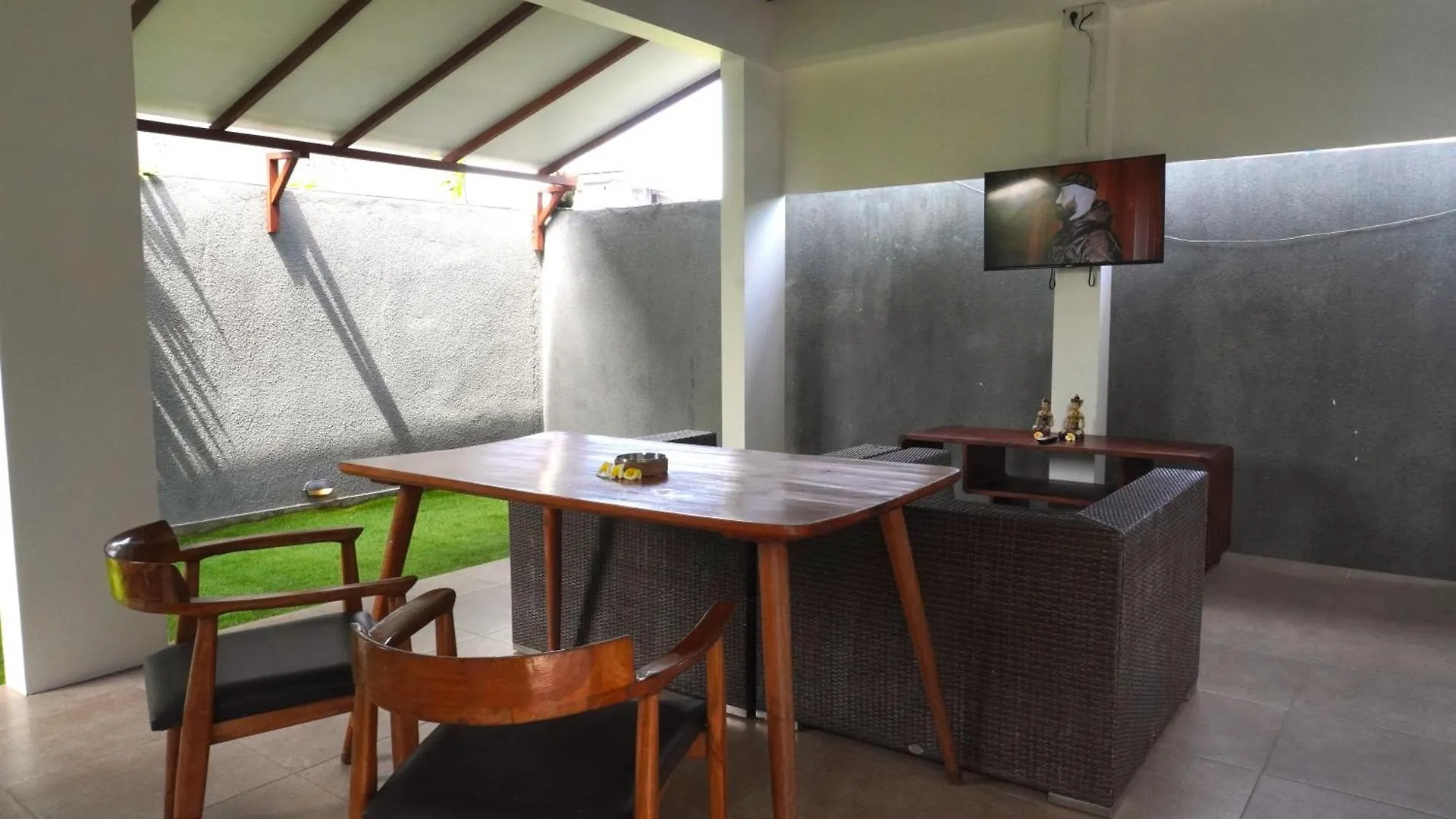 The Lumbung Wood Villa Seminyak