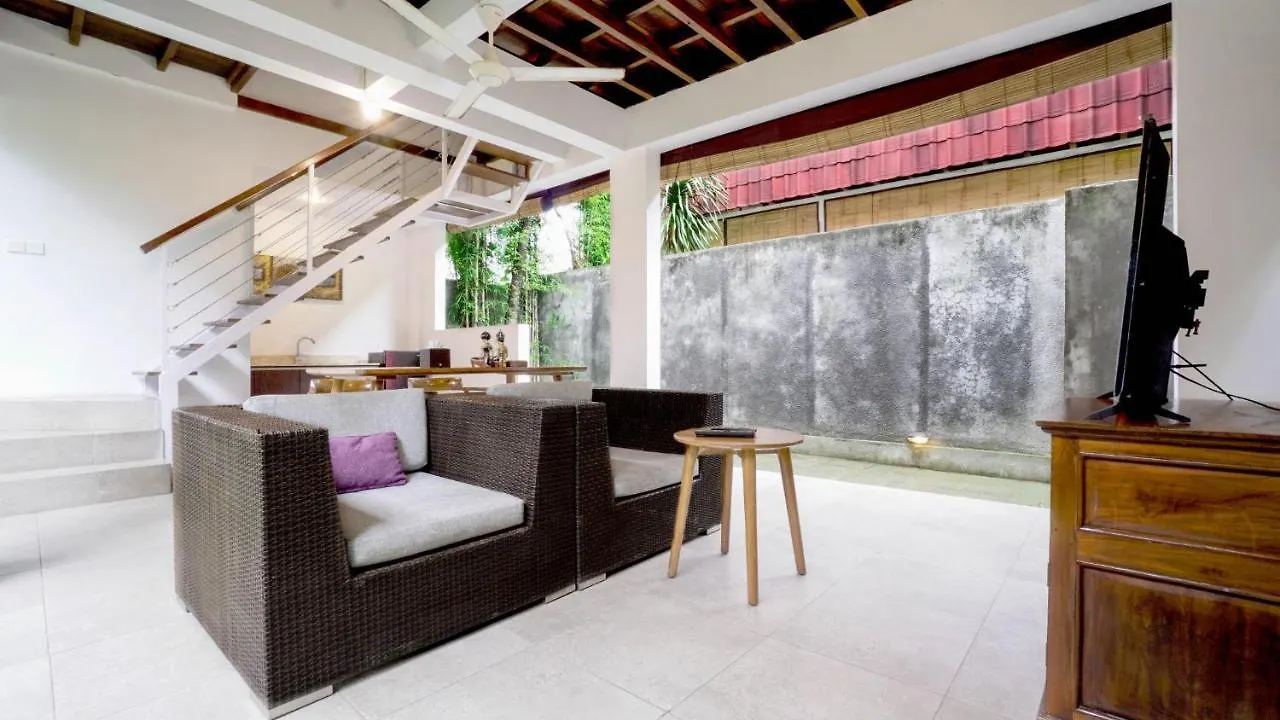 The Lumbung Wood Villa Seminyak  0*, Seminyak (Bali)